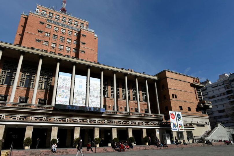 Fachada de la Intendencia de Montevideo.